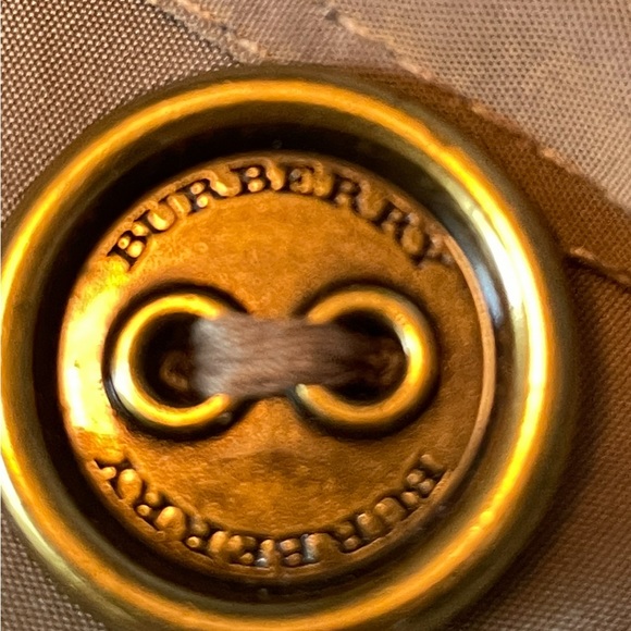 Burberry London Light Jacket - Picture 3 of 5